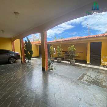 Sobrado em Praia Grande, bairro Solemar