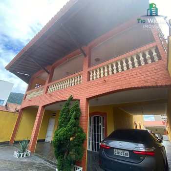 Sobrado em Praia Grande, bairro Solemar