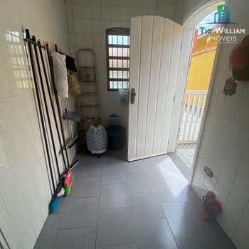 Sobrado em Praia Grande, bairro Solemar