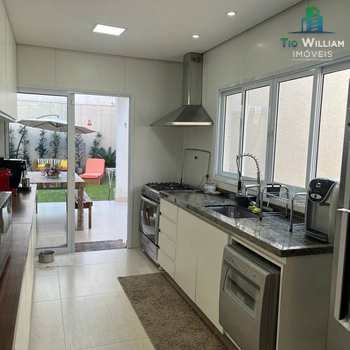 Sobrado em Atibaia, bairro Jardim Paulista