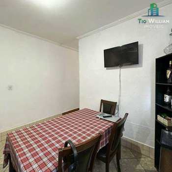 Sobrado em Praia Grande, bairro Canto do Forte