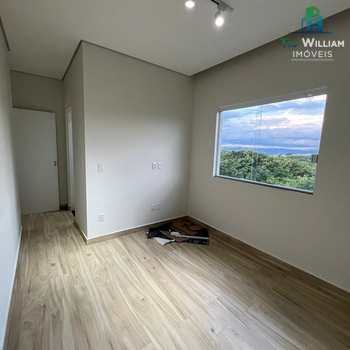 Sobrado em Bragança Paulista, bairro Residencial Vila Verde