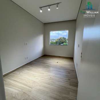 Sobrado em Bragança Paulista, bairro Residencial Vila Verde