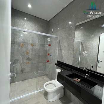 Sobrado em Bragança Paulista, bairro Residencial Vila Verde