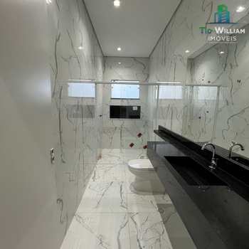 Sobrado em Bragança Paulista, bairro Residencial Vila Verde