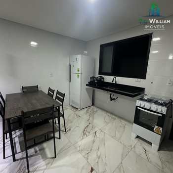 Sobrado em Praia Grande, bairro Tupi