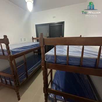 Sobrado em Praia Grande, bairro Tupi