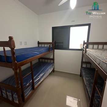 Sobrado em Praia Grande, bairro Tupi