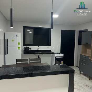 Sobrado em Praia Grande, bairro Tupi