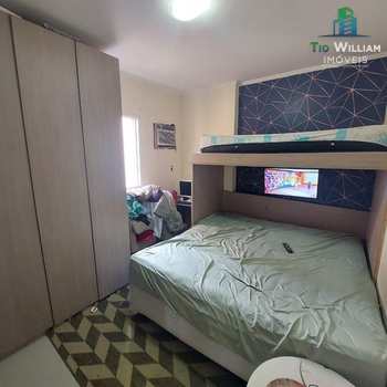 Apartamento em Praia Grande, bairro Guilhermina