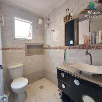Apartamento em Praia Grande, bairro Guilhermina