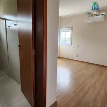 Sobrado de Condomínio em Bragança Paulista, bairro Condomínio Residencial Campos do Conde