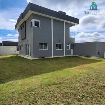Sobrado de Condomínio em Bragança Paulista, bairro Condomínio Residencial Campos do Conde