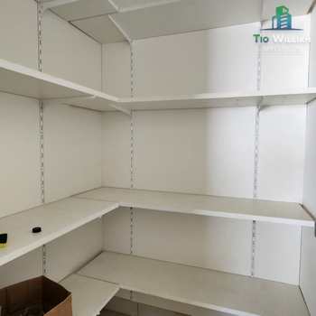 Sobrado de Condomínio em Bragança Paulista, bairro Condomínio Residencial Campos do Conde