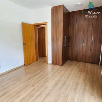 Sobrado de Condomínio em Bragança Paulista, bairro Condomínio Residencial Campos do Conde