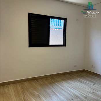 Casa em Praia Grande, bairro Imperador