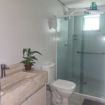 Apartamento em Praia Grande, bairro Guilhermina