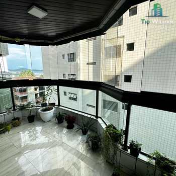 Apartamento em Praia Grande, bairro Guilhermina