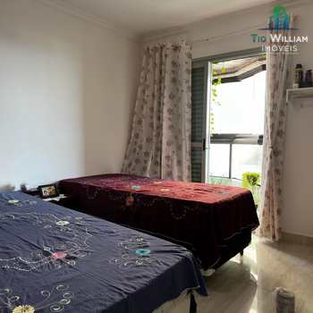 Apartamento em Praia Grande, bairro Guilhermina