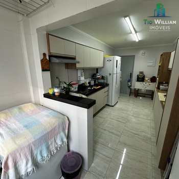 Apartamento em Praia Grande, bairro Guilhermina