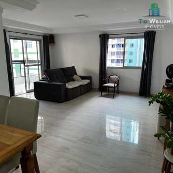 Apartamento em Praia Grande, bairro Guilhermina