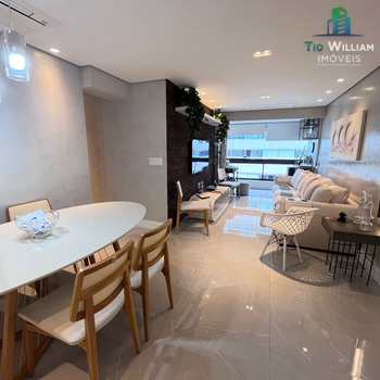 Apartamento em Praia Grande, bairro Canto do Forte
