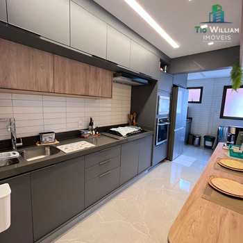 Apartamento em Praia Grande, bairro Canto do Forte