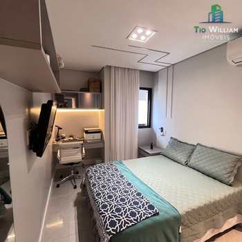 Apartamento em Praia Grande, bairro Canto do Forte