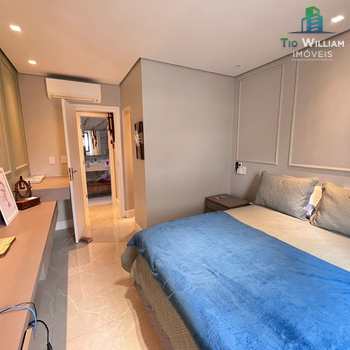 Apartamento em Praia Grande, bairro Canto do Forte