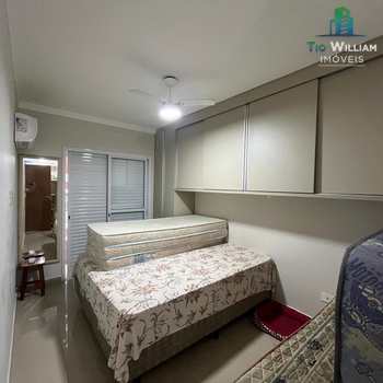 Apartamento em Praia Grande, bairro Aviação