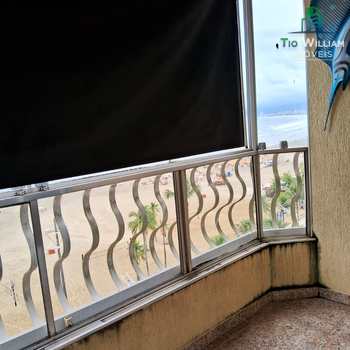 Apartamento em Praia Grande, bairro Canto do Forte