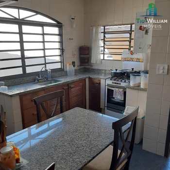 Casa em Bragança Paulista, bairro Jardim São Lourenço
