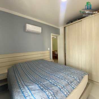 Apartamento em Praia Grande, bairro Canto do Forte