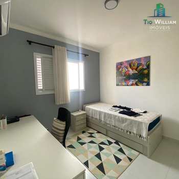 Apartamento em Praia Grande, bairro Canto do Forte