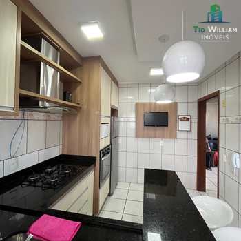 Apartamento em Praia Grande, bairro Guilhermina