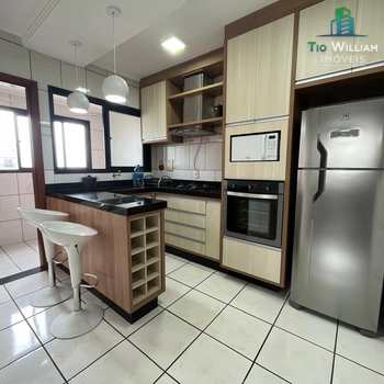 Apartamento em Praia Grande, bairro Guilhermina