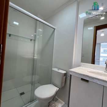 Apartamento em Praia Grande, bairro Boqueirão