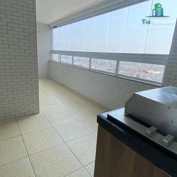 Apartamento em Praia Grande, bairro Boqueirão