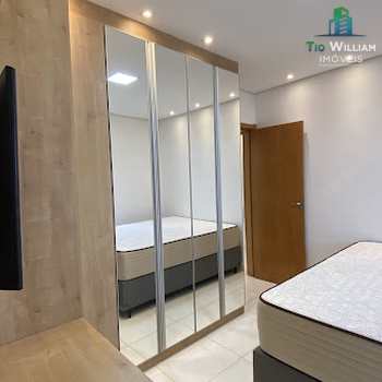 Apartamento em Praia Grande, bairro Boqueirão