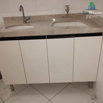 Kitnet em Praia Grande, bairro Mirim