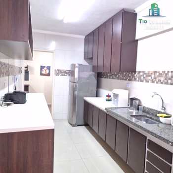 Apartamento em Praia Grande, bairro Tupi