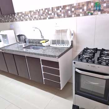 Apartamento em Praia Grande, bairro Tupi
