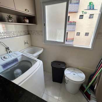 Apartamento em Praia Grande, bairro Tupi