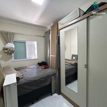 Apartamento em Praia Grande, bairro Tupi