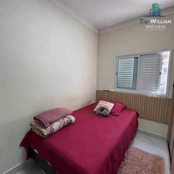 Apartamento em Praia Grande, bairro Tupi
