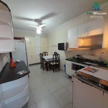 Apartamento em Praia Grande, bairro Guilhermina