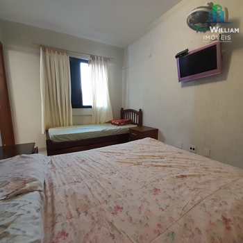 Apartamento em Praia Grande, bairro Guilhermina