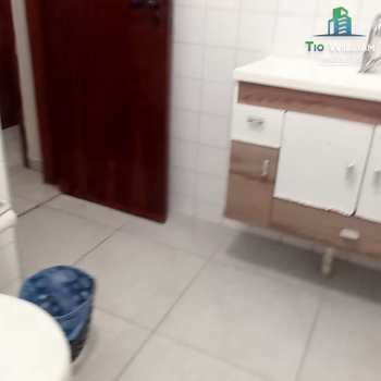 Apartamento em Praia Grande, bairro Guilhermina