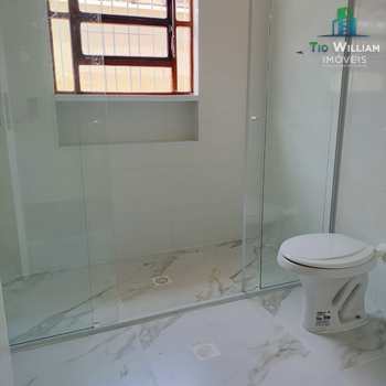Casa em Praia Grande, bairro Caiçara