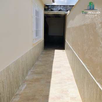 Casa em Praia Grande, bairro Caiçara